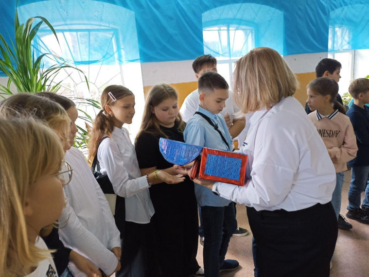 В рамках дня школьника учащиеся приняли участие в турнире по шашкам.